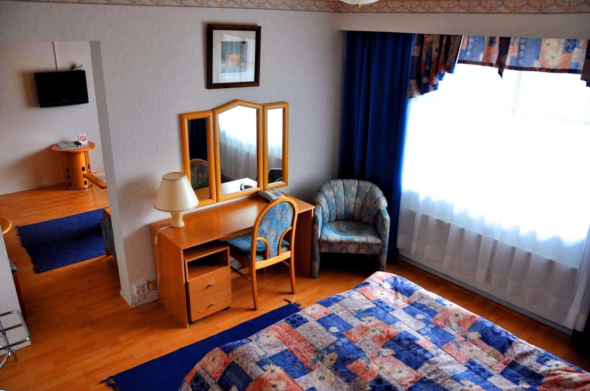 Finlandia Hotel Hiittenharju Harjavalta Buitenkant foto